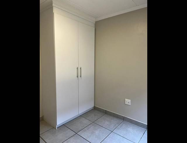 2 BEDROOM APARTMENT FOR SALE IN POMONA